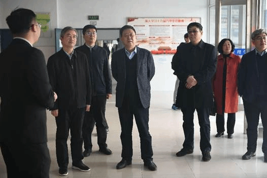说明: 3ea2fd717668a67a68eec8364c441e3